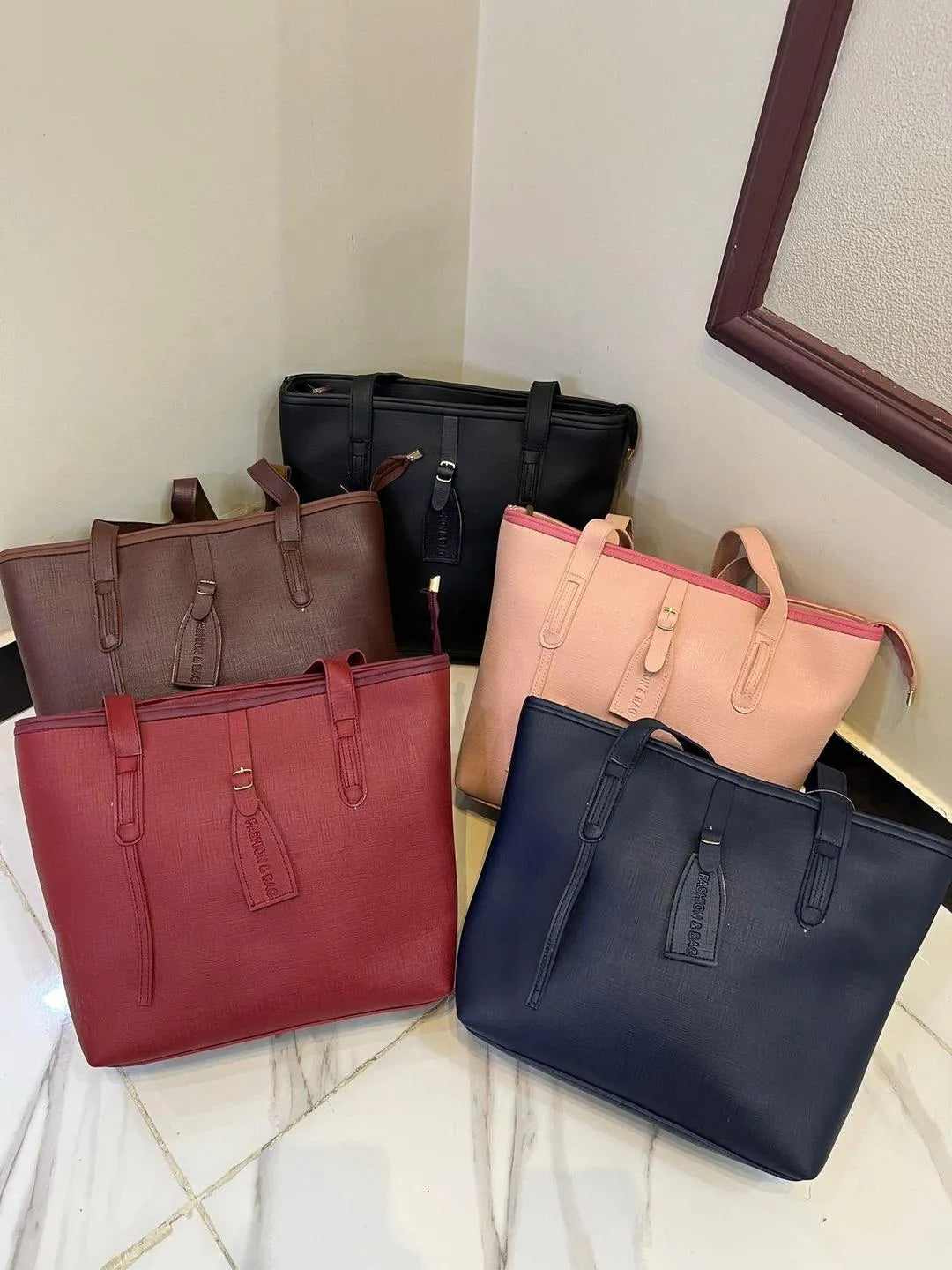 Stylish Girl's 3 Pcs Rexine Hand Bag Set - Plain Pattern